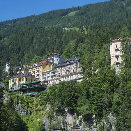 Apartament Near Lift *